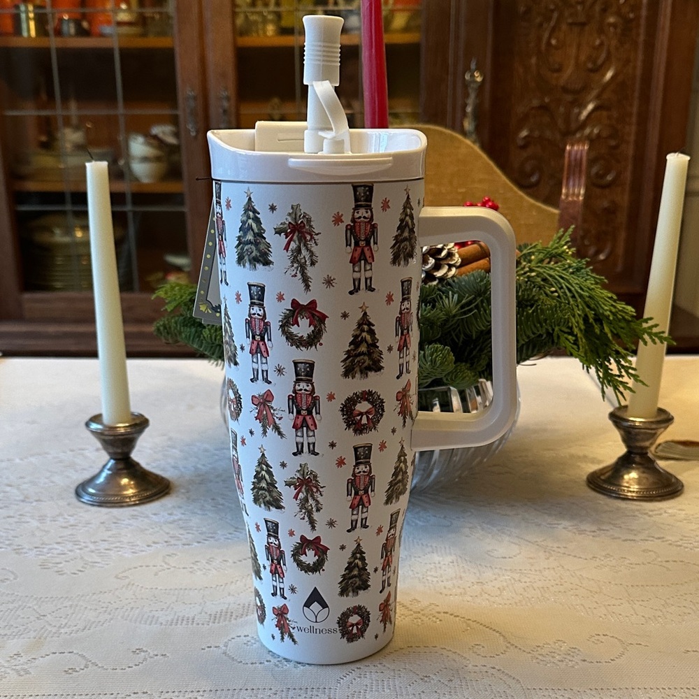 Nutcracker Holiday Tumbler with Removable Straw 40oz NWT